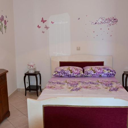 Studio A Apartment Kanali  ภายนอก รูปภาพ